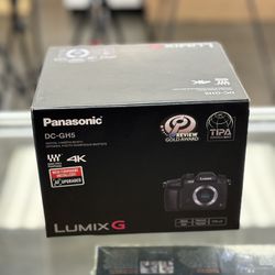 Panasonic LUMIX GH5 4K Digital Camera 