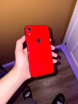 iPhone XR red