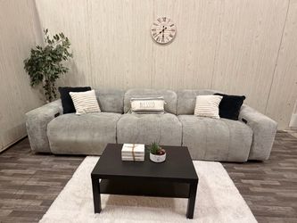 Oversized Gray Reclining Sectional w/ USB - Delivery Available