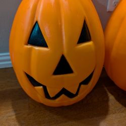 Vintage Light Up Pumpkin