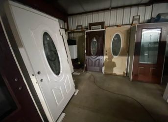 Storm-ready impact windows.
Custom fit. Competitive pricing.