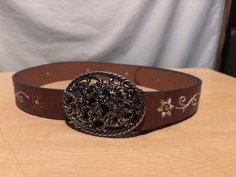 Dark brown Western Cowboy style belt size 36 in’