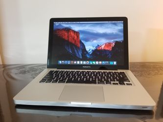 MacBook Pro i7