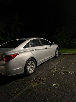 Hyundai Sonata Silver 4-Door Sedan