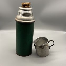 Vintage Icy Hot Division Thermos Bottle - Green 1960’s 