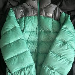 The North Face Green 550 Puffer Jacket Vintage