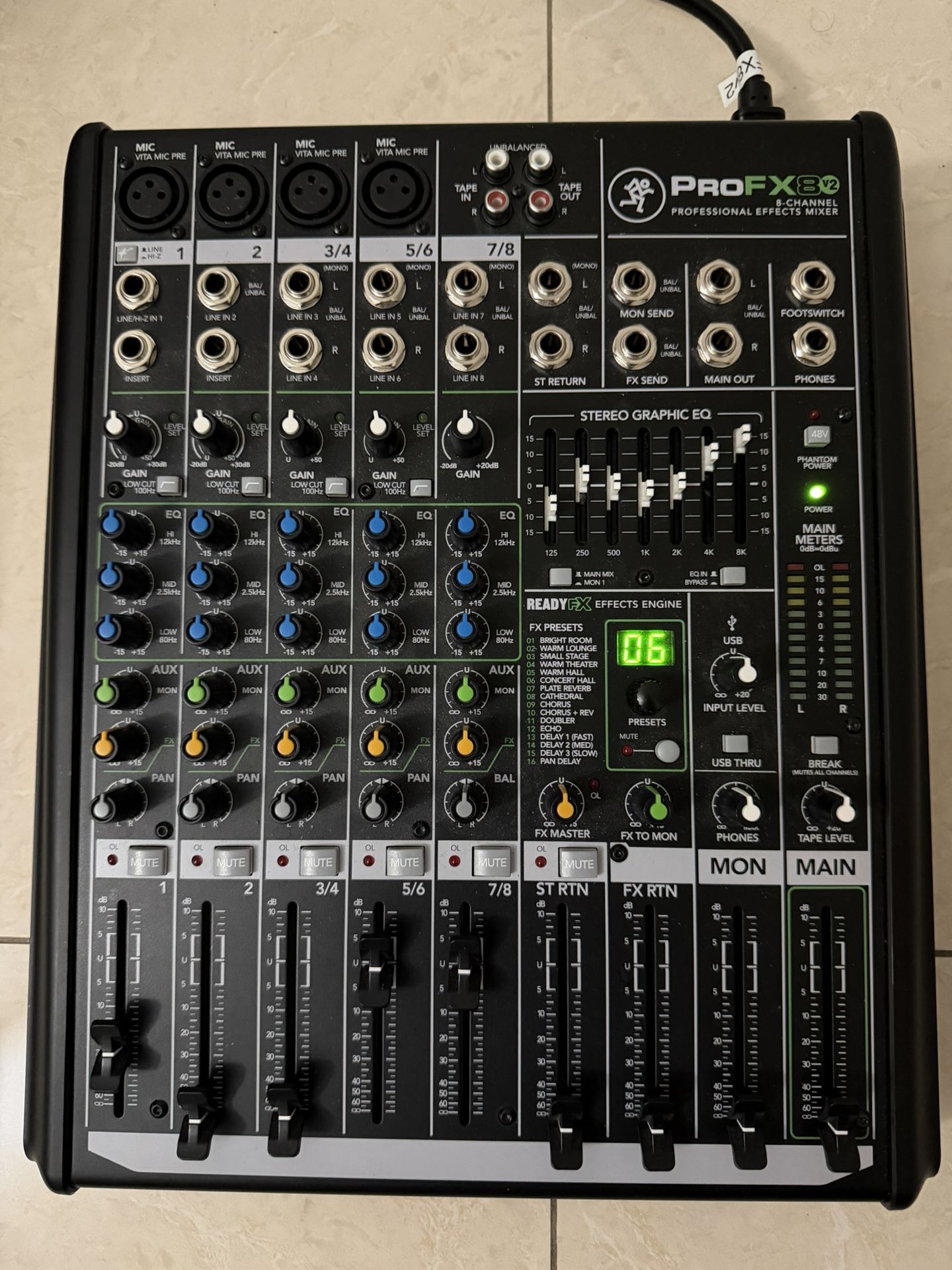 Mackie ProFX8 Mixer Like New Without Any Scratch