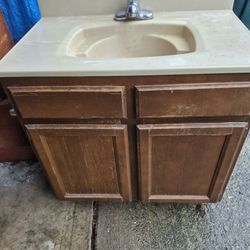 2 cupboard bathroom vanity