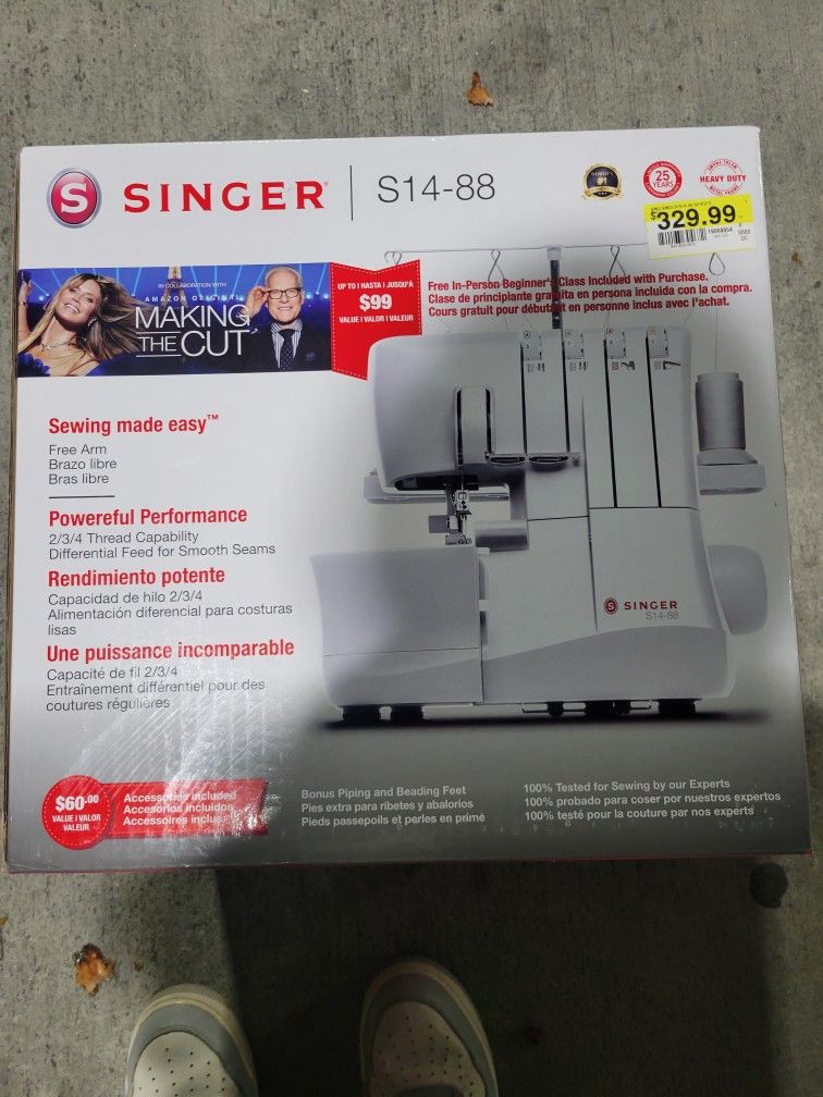 Brand New Singer S14-88 Sewing Machine 