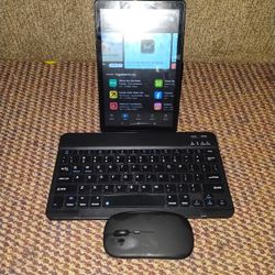 Tcl Tablet Wit Bluetooth Keyboard And Mouse 