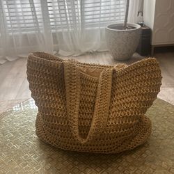 Casual Beach Bag. Woven Fabric With Cotton Liner