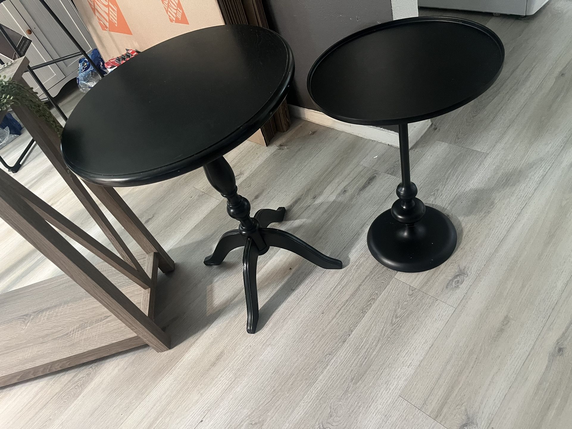 2 End Tables