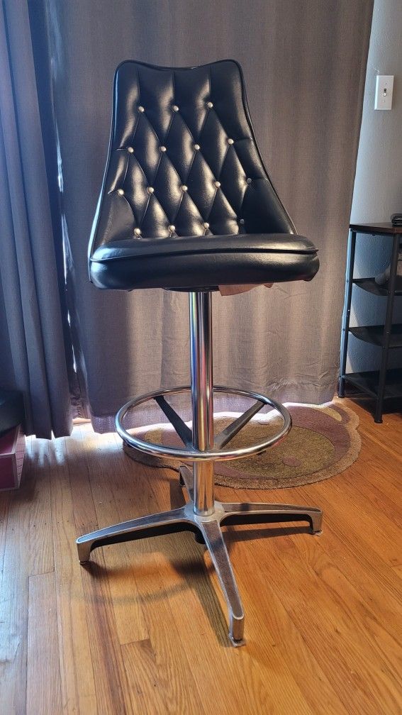 Free Bar Stool Chair