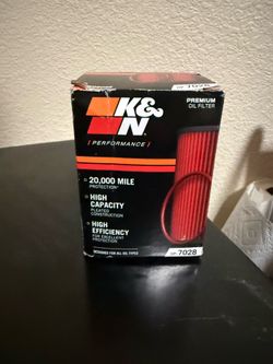 K&N Premium Oil Filter, HP-7028.