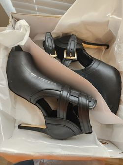Michael Kors bootie