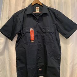 Dickies Men’s Original Fit, Short-Sleeve Shirt.