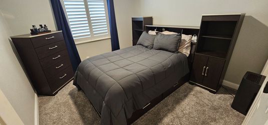 Full Size Bedroom Set with Storage Bed, 5-Drawer Chest and Mattress