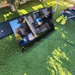 40" Toshiba TV 