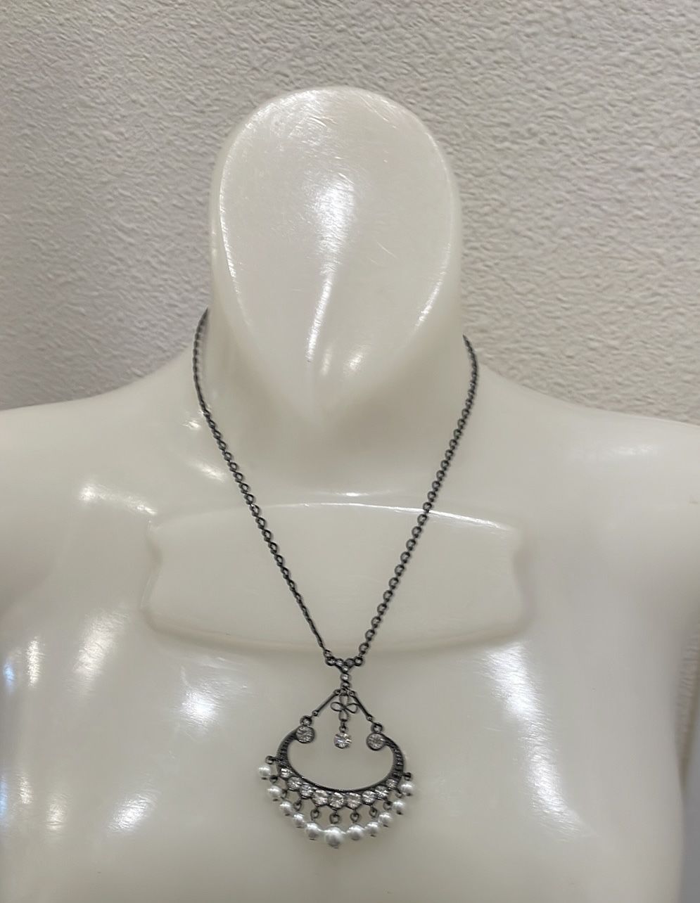 Icing Silver and White Fan Pendant Necklace