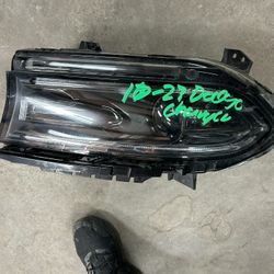 2016-23 DODGE CHARGER LF HEADLIGHT  HID OEM