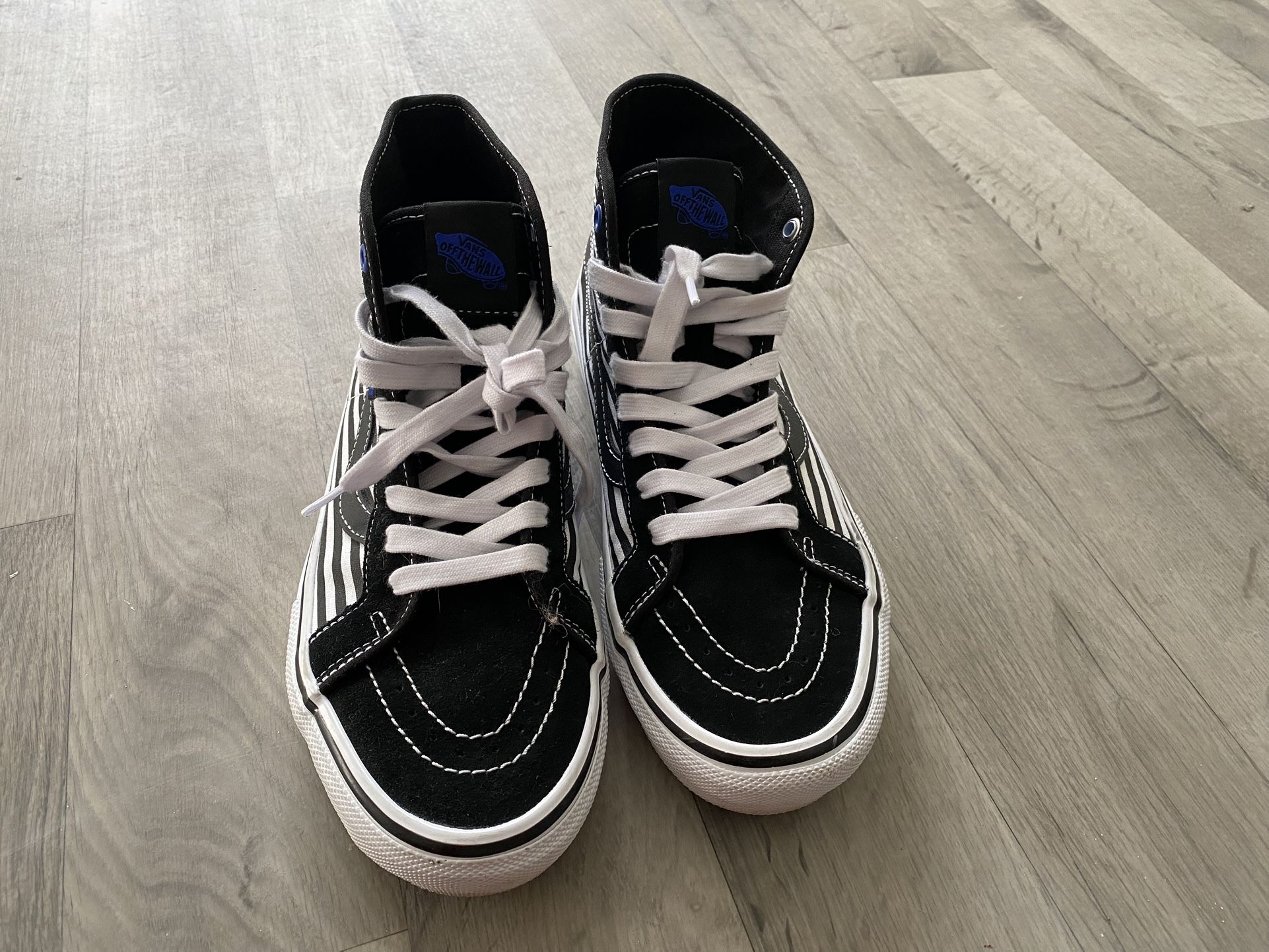 Cute Vans Size 9 Men’s 