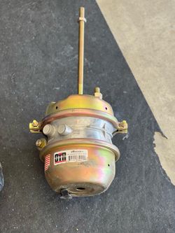 Spring brake chamber