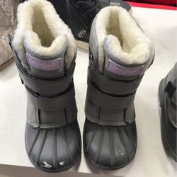 Kids shoes for boys