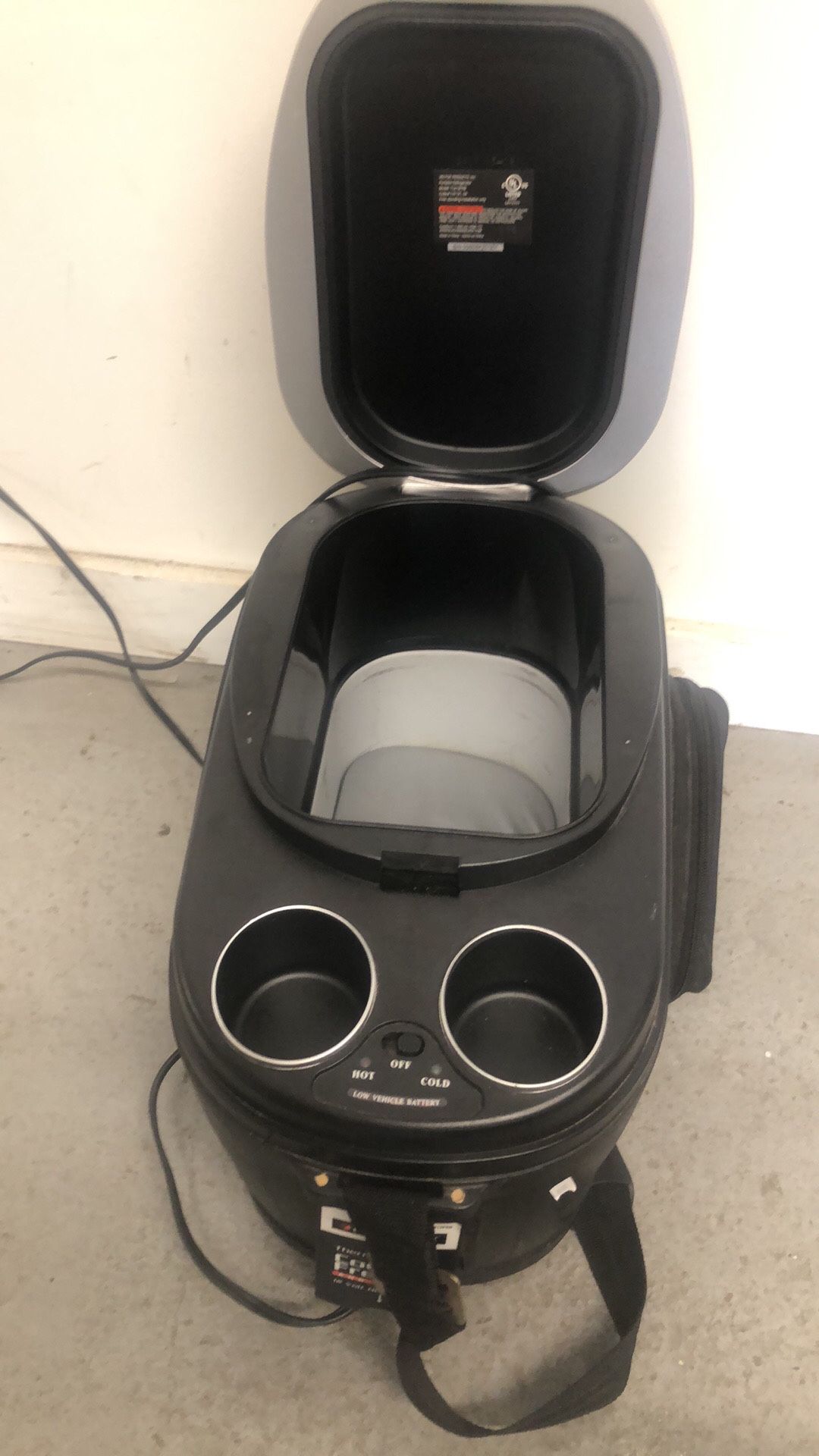 Hot” 12 V cooler for your car works great