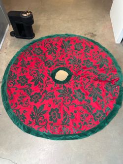 Large Red and Green Floral Christmas Tree Skirt