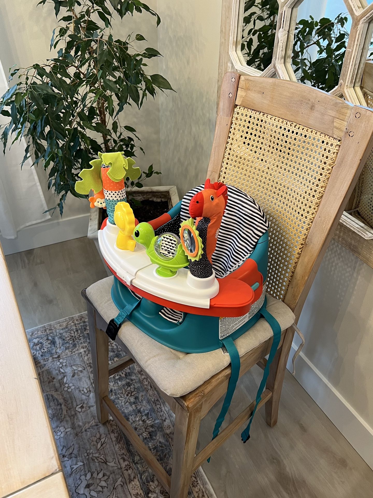 Infantino 3-in-1 Grow-with-Me Discovery Seat and Booster