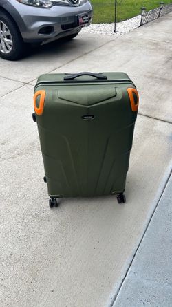 Travel expandable luggage