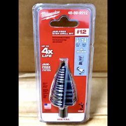 Milwaukee 7/8 in. - 1-3/8 in. #12 black oxide step drill bit (5-steps)