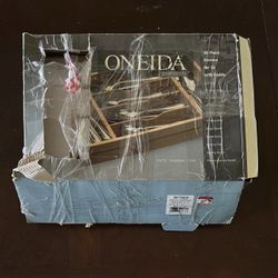 Oneida Essentials Gold Belmont 