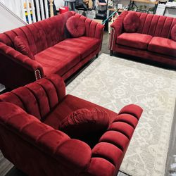 FREE DELIVERY AND INSTALLAT 🚚 Brand New in Box 📦 3 - Piece Living Room set Velvet Red