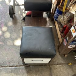 PEDICURE STOOL