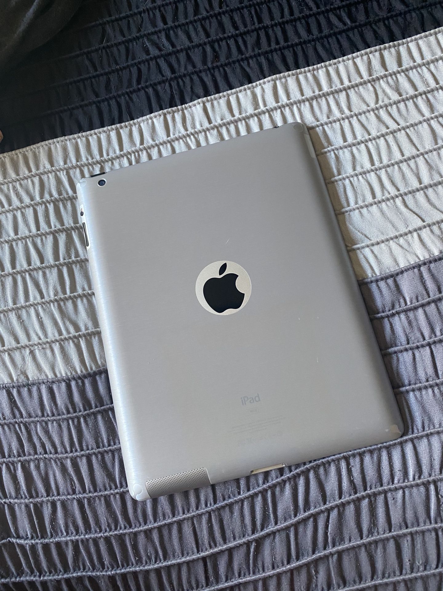 Apple iPad 3 - 16GB - Never Used