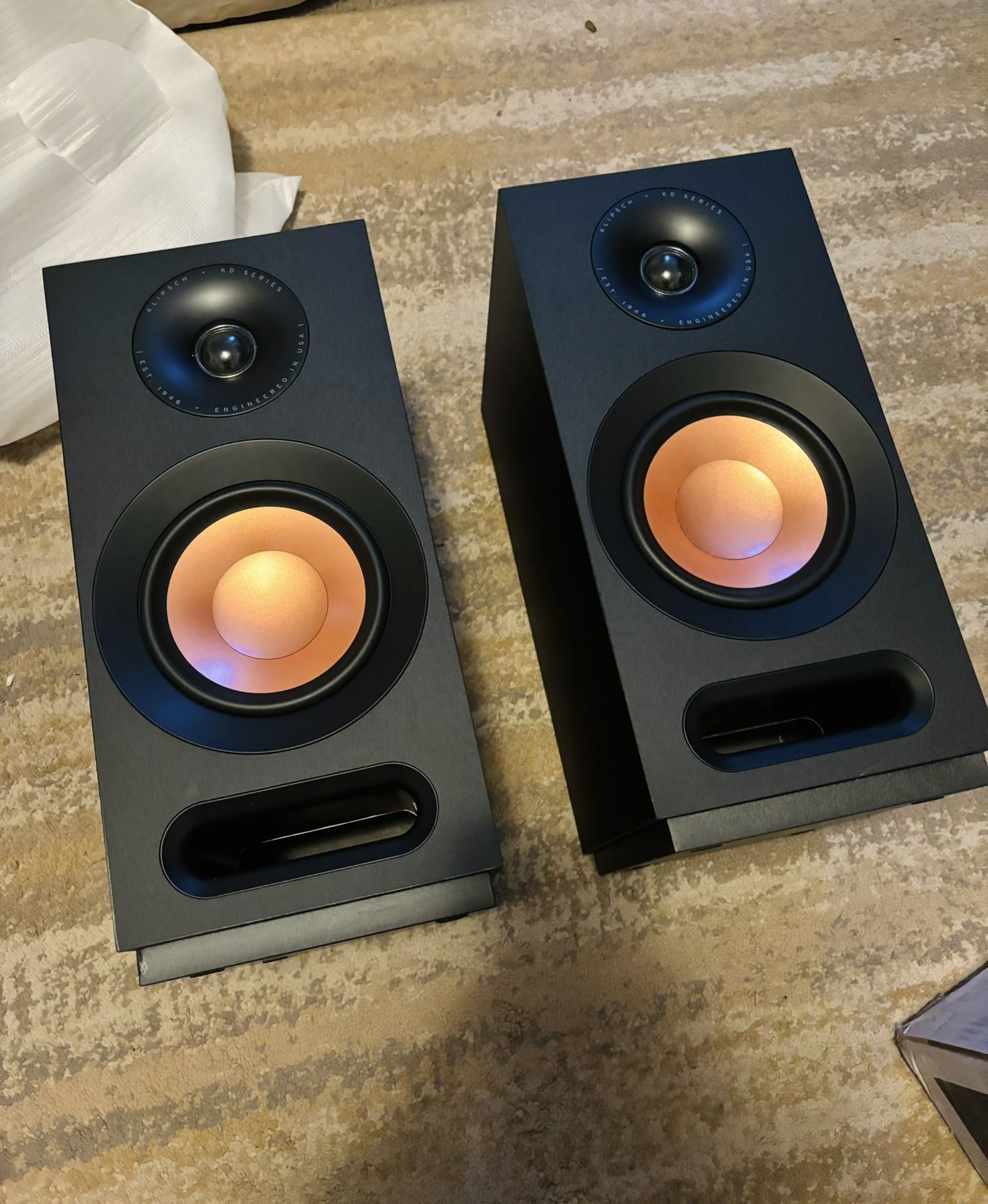 Klipsch R-51M Bookshelf Speakers - Powerful, Detailed Sound with 5.25” Drivers & Sleek Black Design (Set of 2)