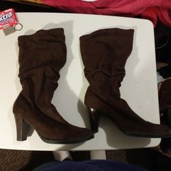 Size 8 No Boundaries Suede-like Brown Heeled Boots