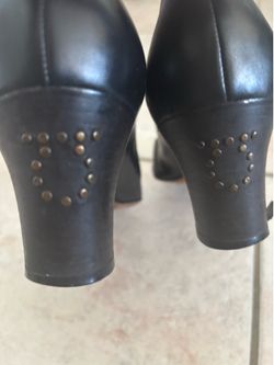 Salvatore ferragamo dress shoes logo pumps vintage shoes classic heels