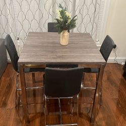High Top Kitchen Table & Chairs (Counter height)