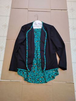 Size Petite 10 Women's Black Blazer with Teal Blouse from The Pablo Collection