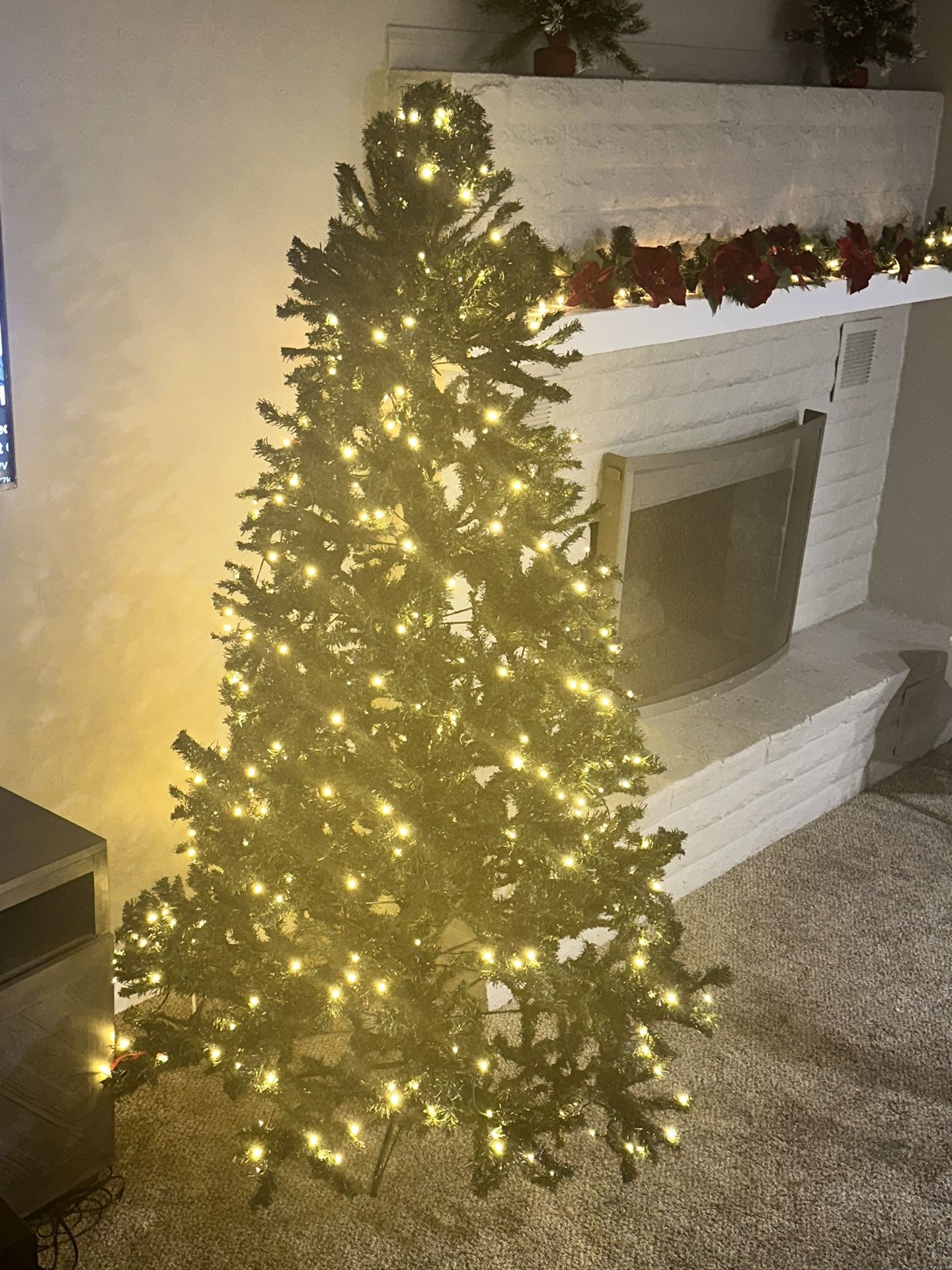 7.5ft Pre lit Christmas Tree