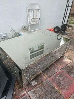 Project glass table needs work
