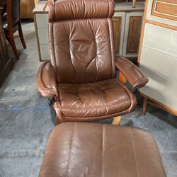 Skipper Mobler Brown Chair