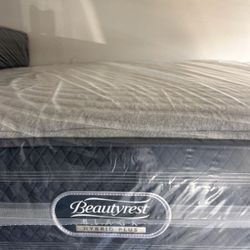 Beautyrest Queen Size Mattress