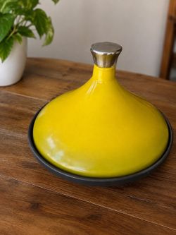 Yellow Ceramic Moroccan Tagine Cooking Pot with Black Base