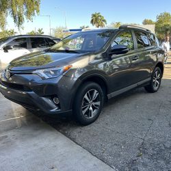 TOYOTA RAV4 XLE 143K MILES  SUNROOF AND PUSH START🚐  CLEAN TITLE.
