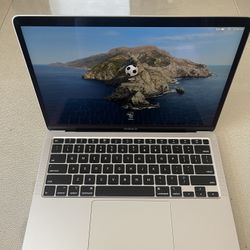 2020/21 Macbook Air 13 1.1Ghz i3 8GB 256GB LIKE NEW 69 Cycles
