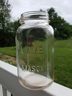 VINTAGE 1940s -1950s LAMB GLASS JAR 32 OZ. This RARE, pink