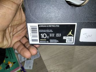 Jordan 12 ( Size 10c )